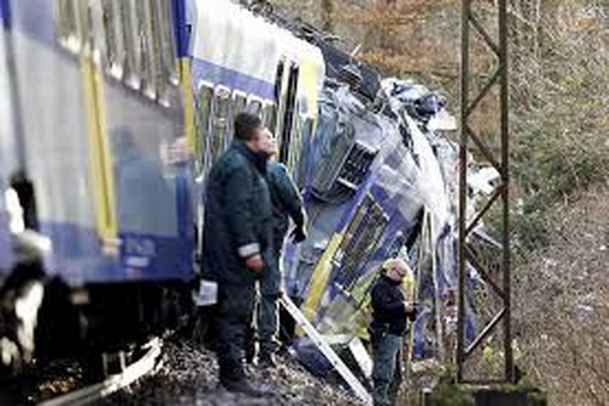 روایت تصادف دو قطار در آلمان از زبان یکی از مسافران