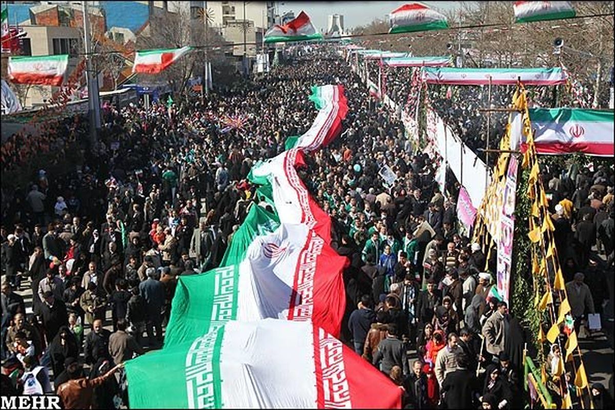 «روز حضور» و گرامیداشت سالروز پیروزی انقلاب در شبکه قرآن
