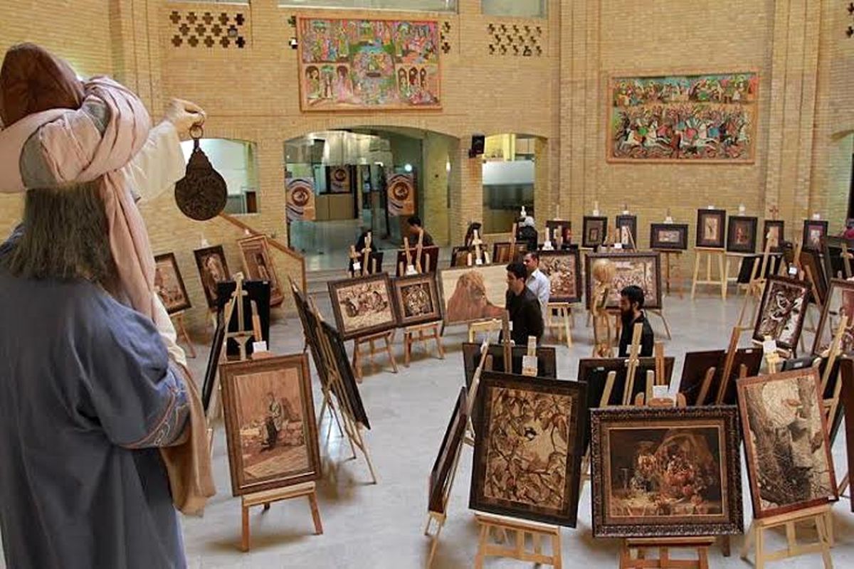 دوازدهمین دو سالانه ملی نگاره های چوبی در ارومیه آغاز شد