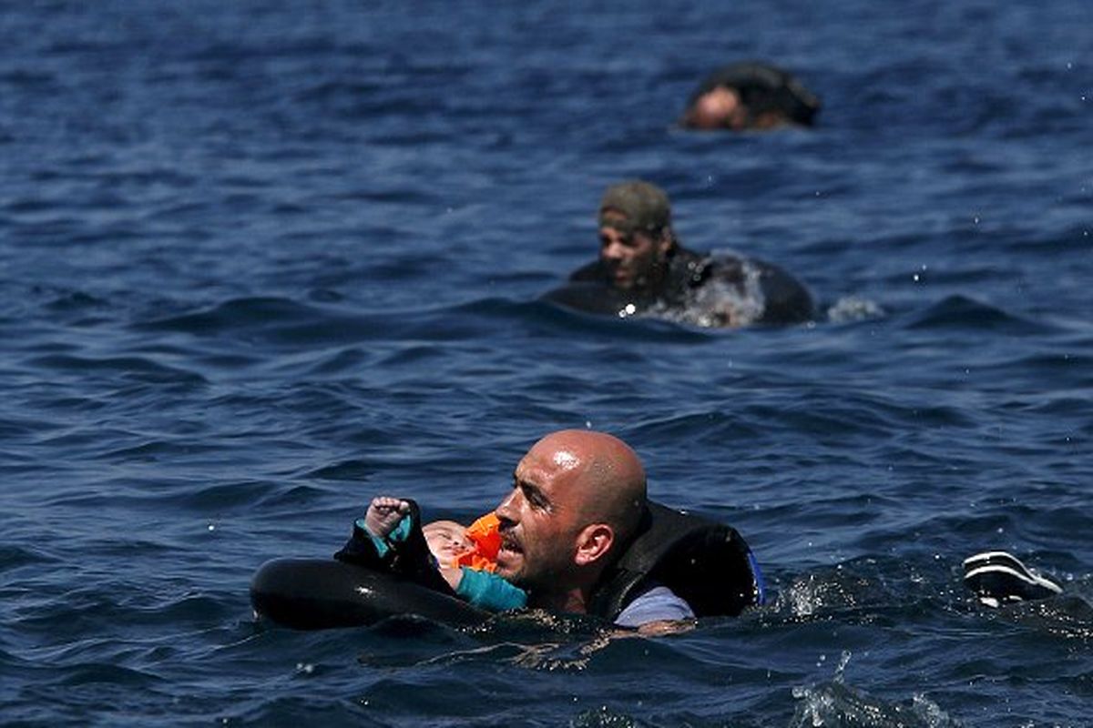 کشته شدن ۴۴ پناهجو بر اثر غرق شدن قایق