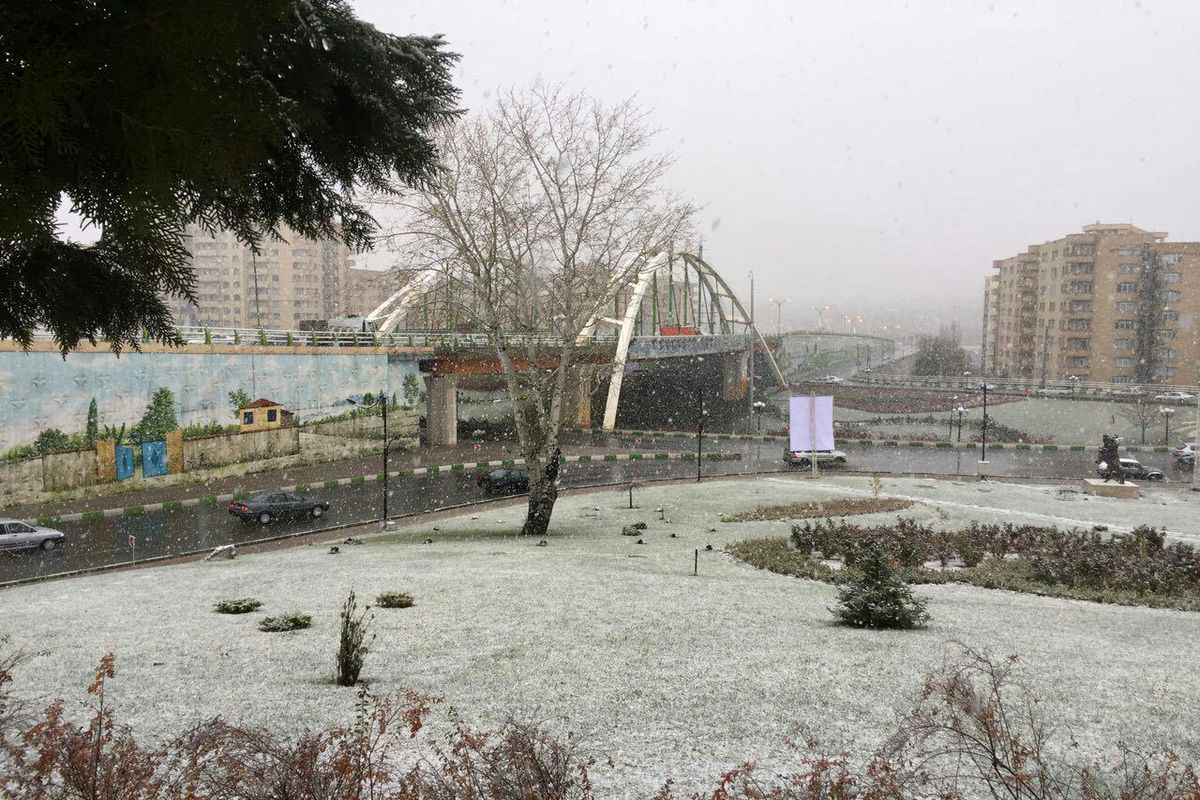 بارش برف و یک آشفتگی دیگر در شهر ارومیه