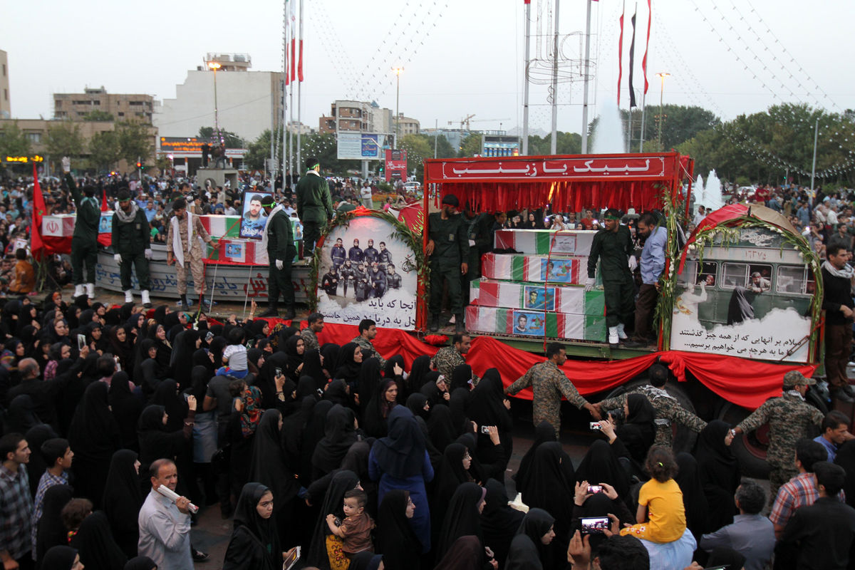 حضور حماسی مردم در تشییع شهدای گمنام روزی فراموش نشدنی در تاریخ استان رقم زد