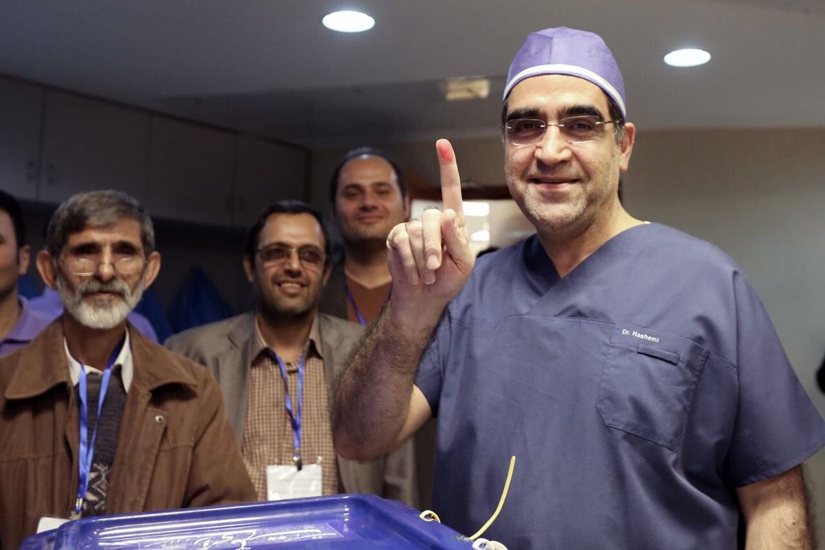 وزیر بهداشت در بیمارستان رای داد