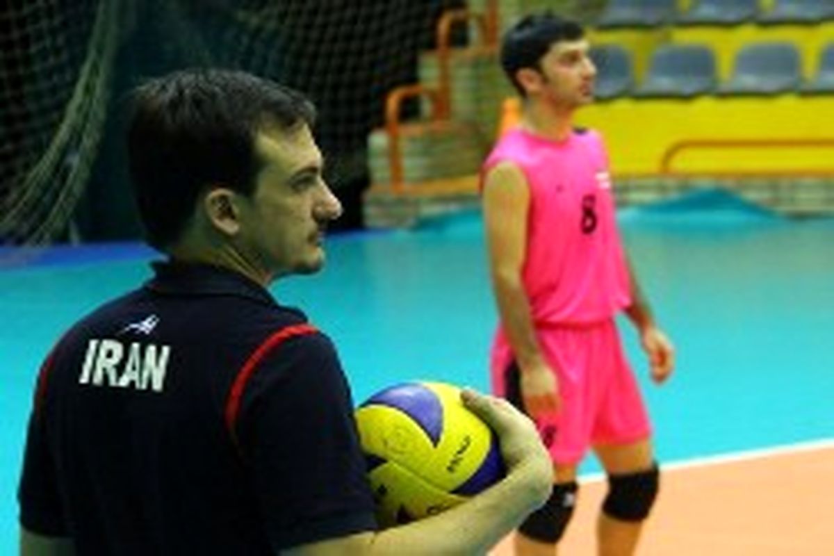 سیچلو کمک مربی تیم ملی والیبال تماشاگر ویژه دیدار شهرداری ارومیه و پیکان تهران خواهد بود