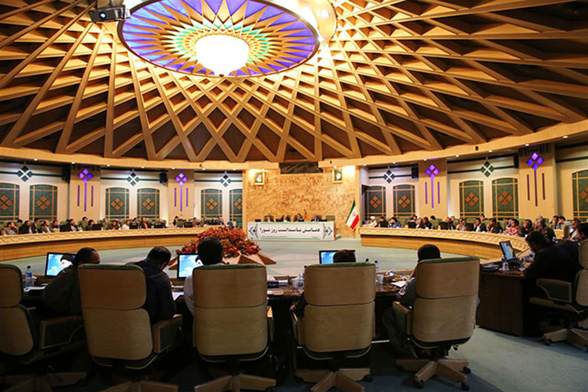 احترام گداشتن به مردم جزء حقوق شهروندی است