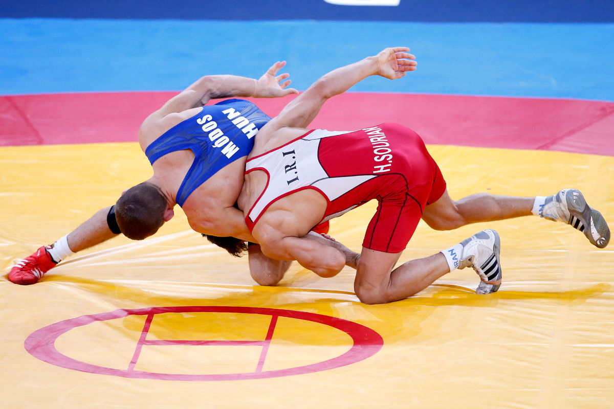 داداش پور مصدوم شد