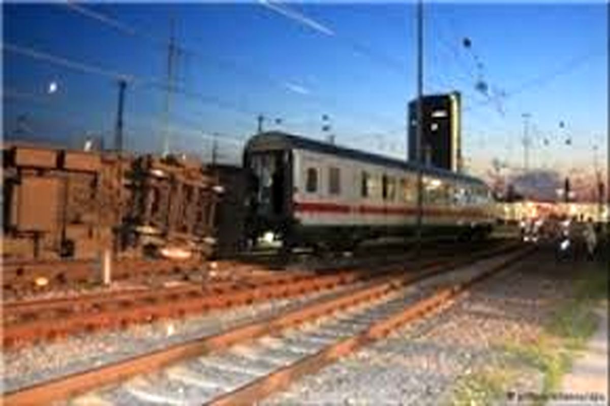 تصادف قطار در آلمان دو کشته و بیست مجروح برجای گذاشت