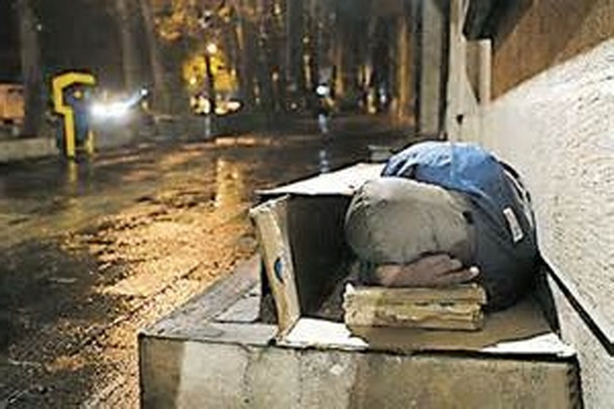 روزانه ۳هزار کارتن خواب در تهران جمع آوری می شود/عدم وجود ساختار مناسب برای مبارزه با مواد مخدر