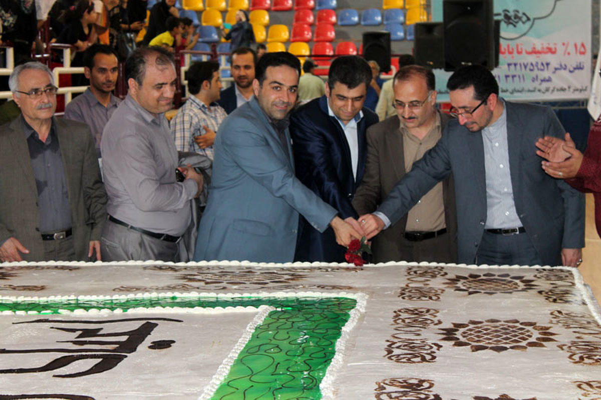 جشن میلاد علی اکبر (ع) و رونمایی از بزرگترین کیک گلستان