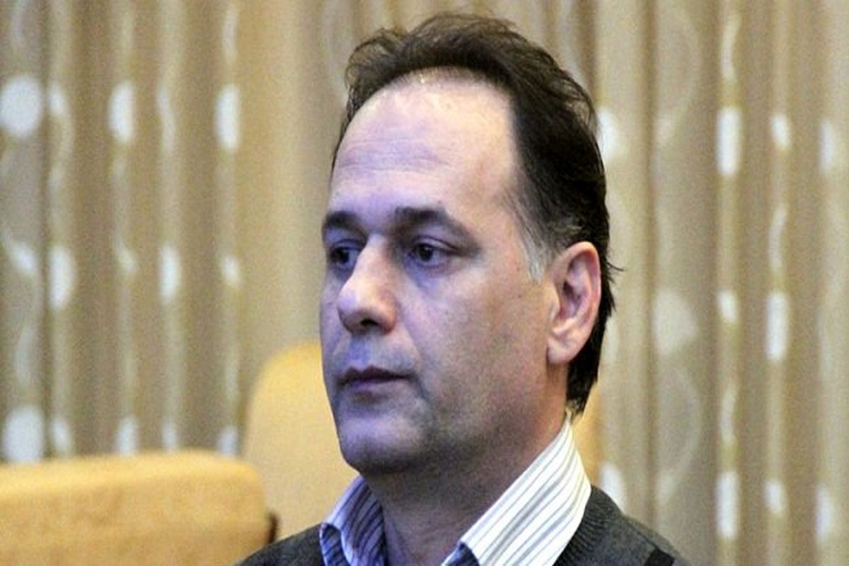 نامجومطلق به باشگاه استقلال رفت