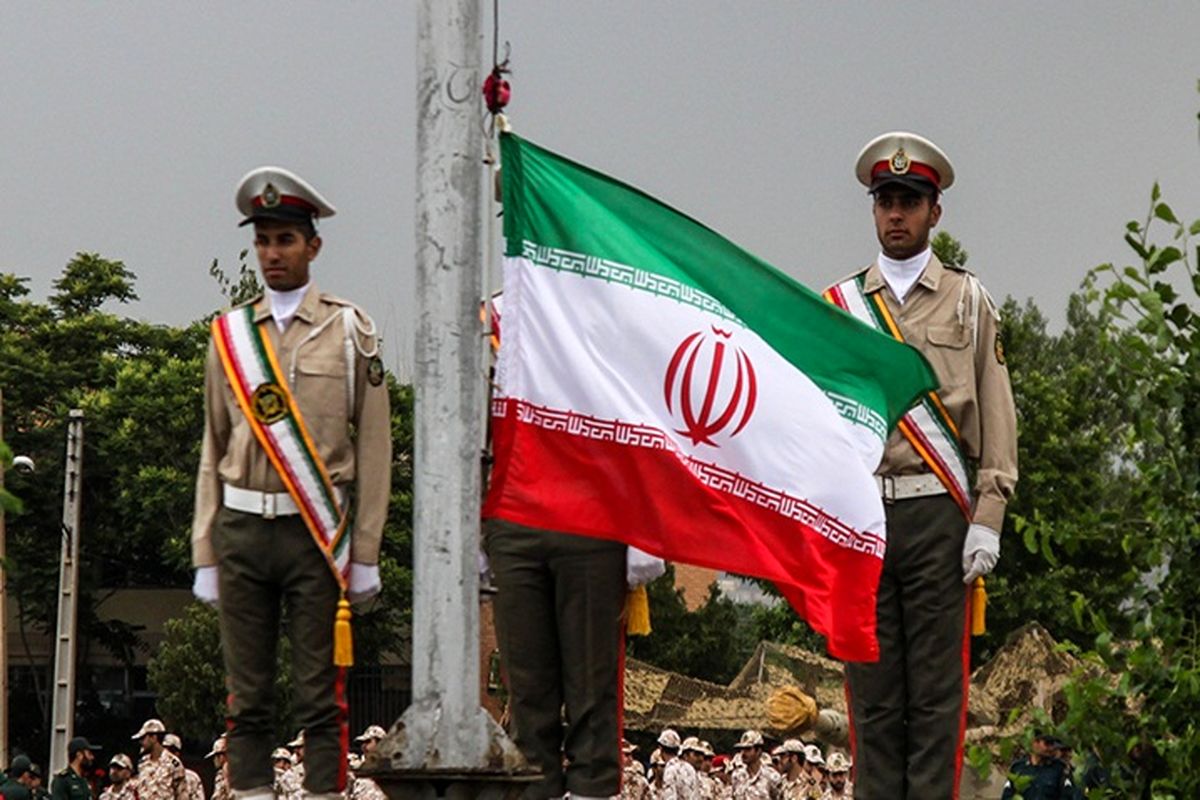 مراسم صبحگاه مشترک نیروهای مسلح استان در قرارگاه حمزه سیدالشهدا(ع) برگزار شد