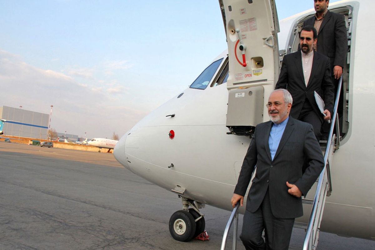 ظریف به یونان رفت