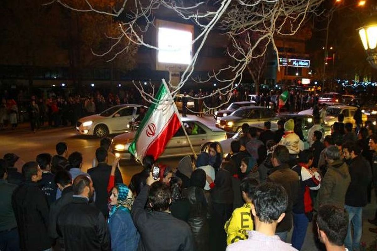شهروندان قزوینی توافق هسته‌ای را جشن‌ گرفتند