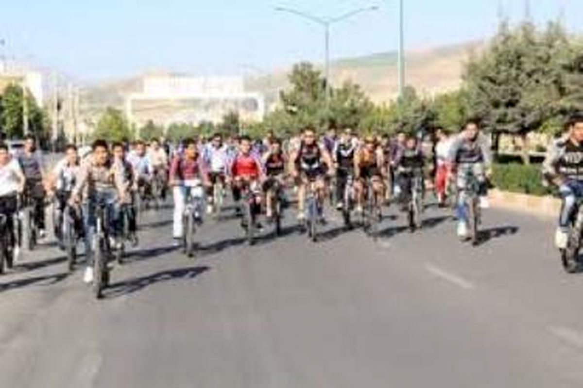 برگزاری همایش دوچرخه سواری به مناسبت هفته مبارزه با موادمخدر