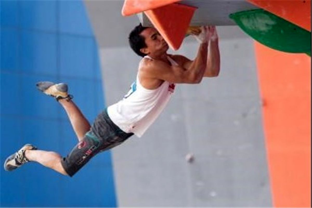 سنگ برنزی برای علیپور