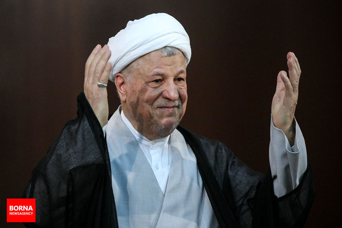 آیت الله هاشمی رفسنجانی: از موفقیت‌های تیم ملی فوتبال خوشحال می‌شوم/ فوتبال به جامعه طراوت می‌دهد