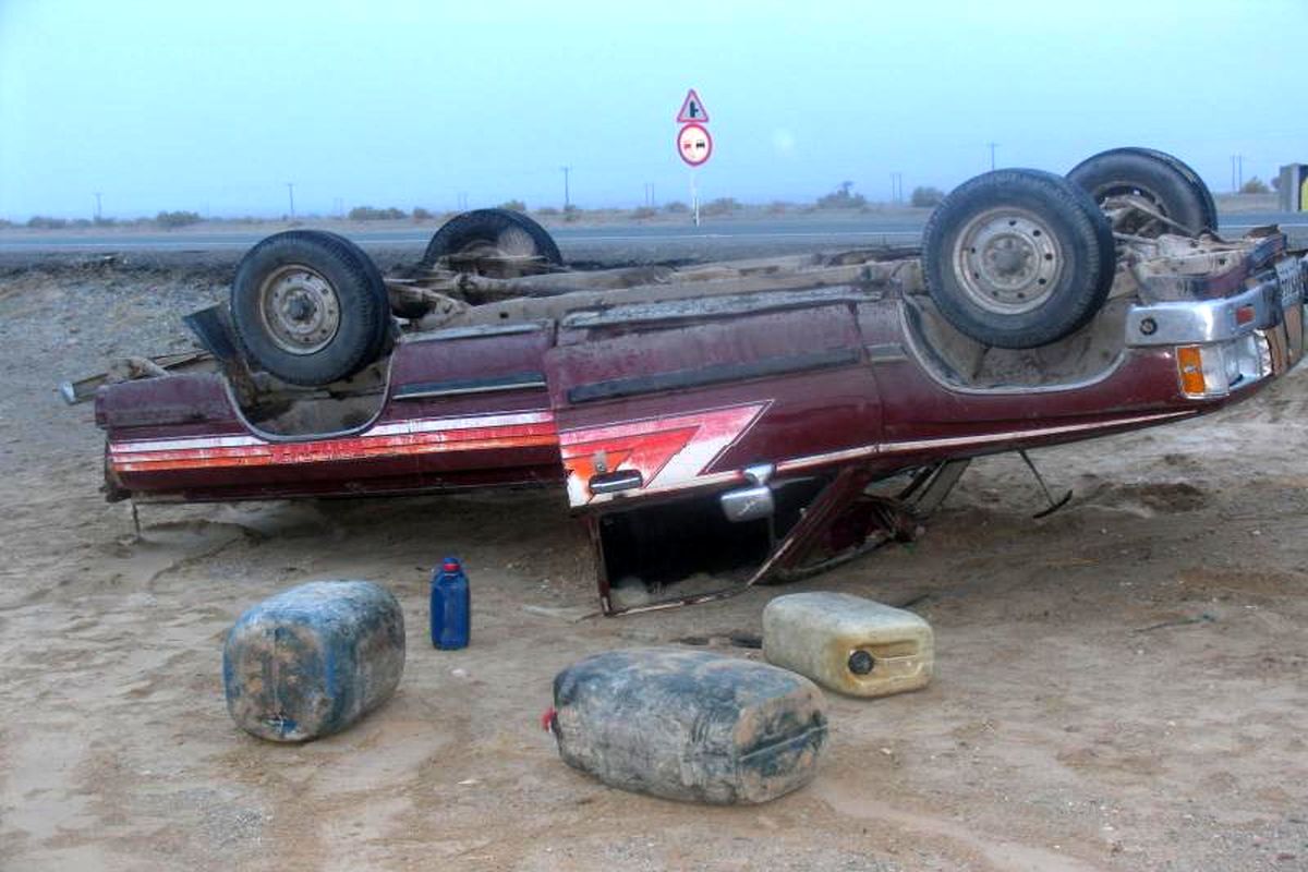 واژگونی خودروی حامل اتباع غیر قانونی در استان سیستان و بلوچستان