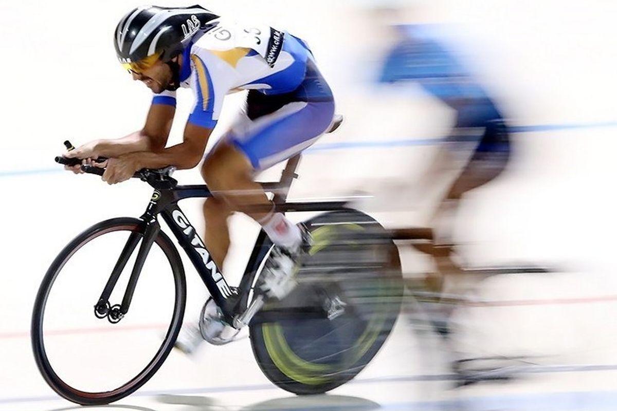 دانشور و سپاهان در جایگاه نخست