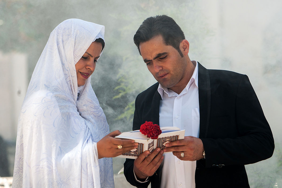 خانواده ها با دوری از تجملات، زمینه ازدواج جوانان را فراهم کنند