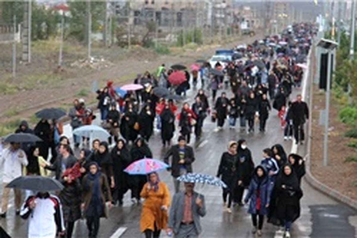 بمناسبت گرامیداشت هفته دفاع مقدس همایش بزرگ پیاده روی خانوادگی سوم مهرماه در ارومیه برگزار می شود