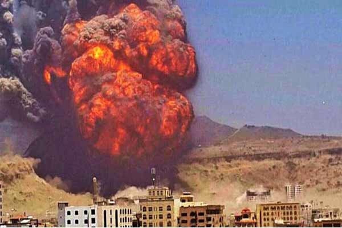 بمباران مواضع عربستان توسط یمنی‌ها