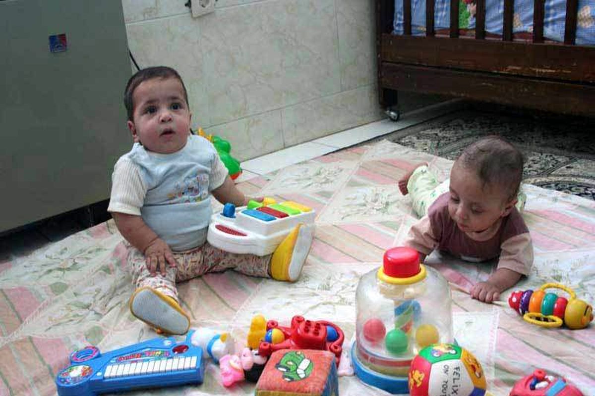 گرامیداشت روز جهانی کودک در شیرخوارگاه الزهرا بندرعباس