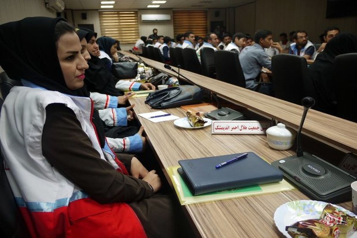 کارگاه آموزش آشنایی با ویروس کرونا در اهواز برگزار شد