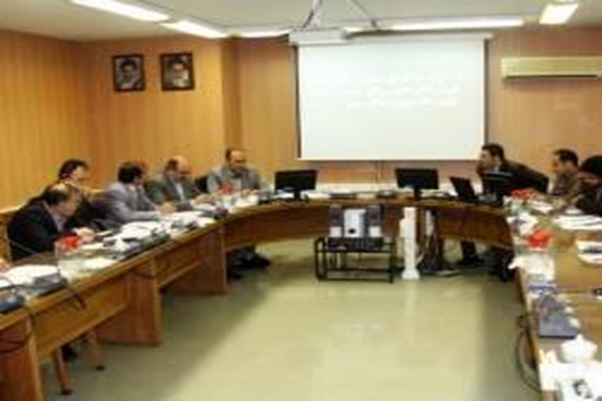 جلسه کارگروه حمایت از تولید و نظارت بر سطح عرضه کمیسیون قاچاق کالا و ارز استان برگزار شد