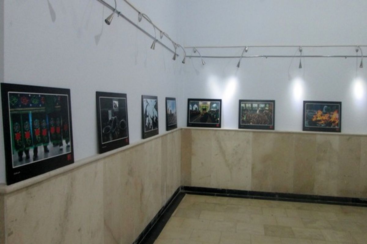 برپایی نمایشگاه عکس و پوستر عاشورایی در نگارخانه اداره ارشاد پلدختر