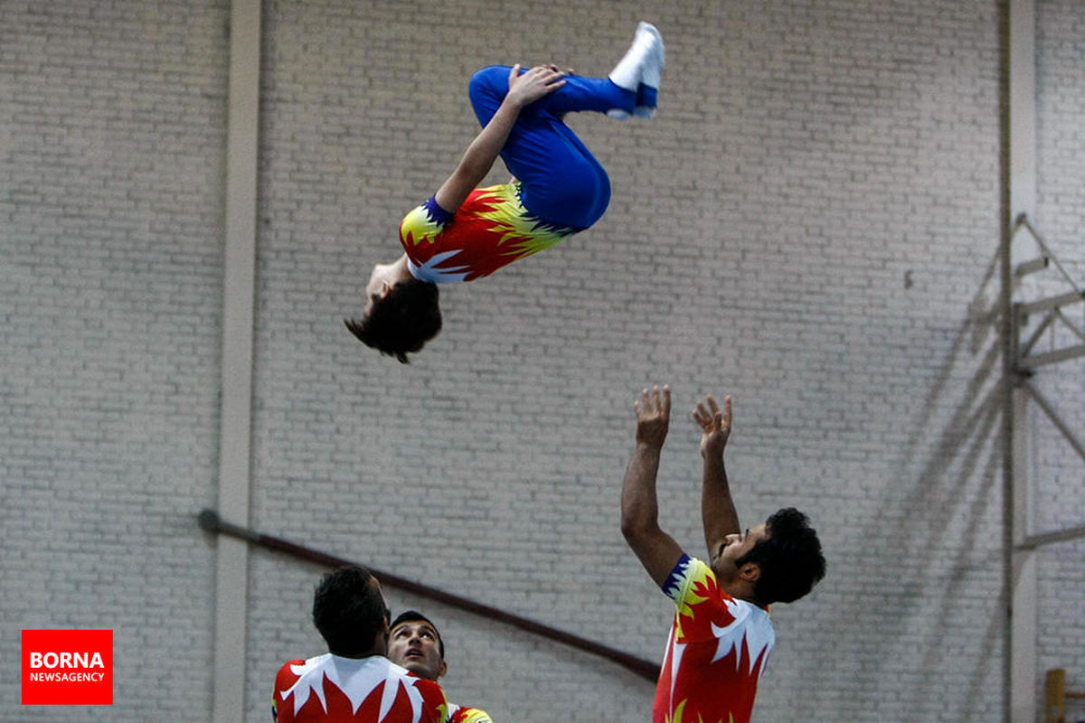 ۳۵ ژیمناست کار در در اردو