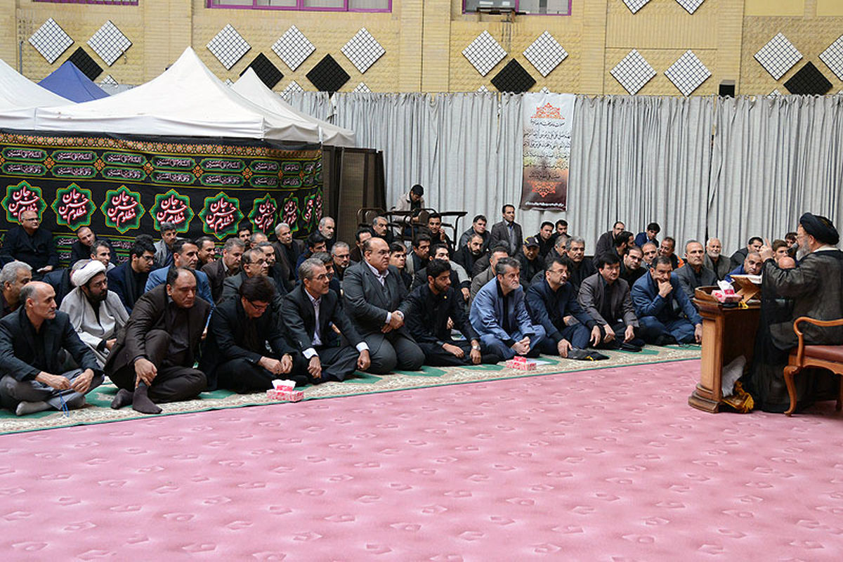 برگزاری مراسم عزاداری حسینی در وزارت ورزش و جوانان