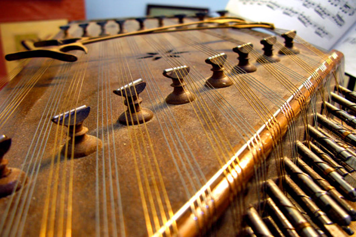 موسیقی سنتی به قهقرا رفته است، نجات دهنده در گور خفته