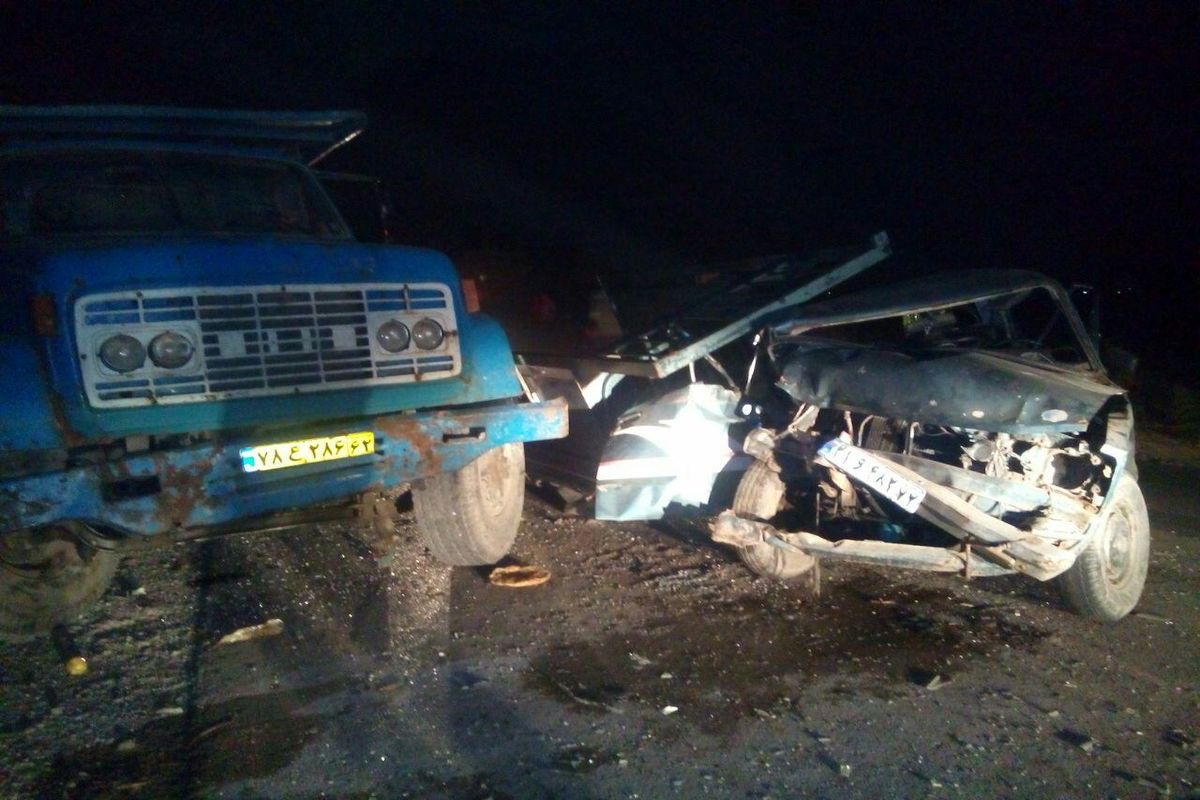 شش مصدوم در تصادف مزدا و کامیون در محمودآباد