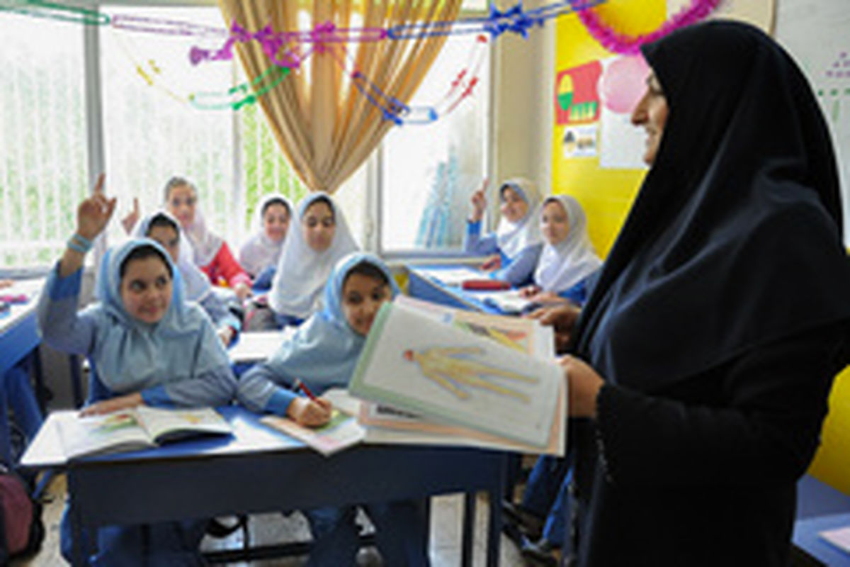 امسال سال بسیار سختی برای آموزش ابتدایی خوزستان بود