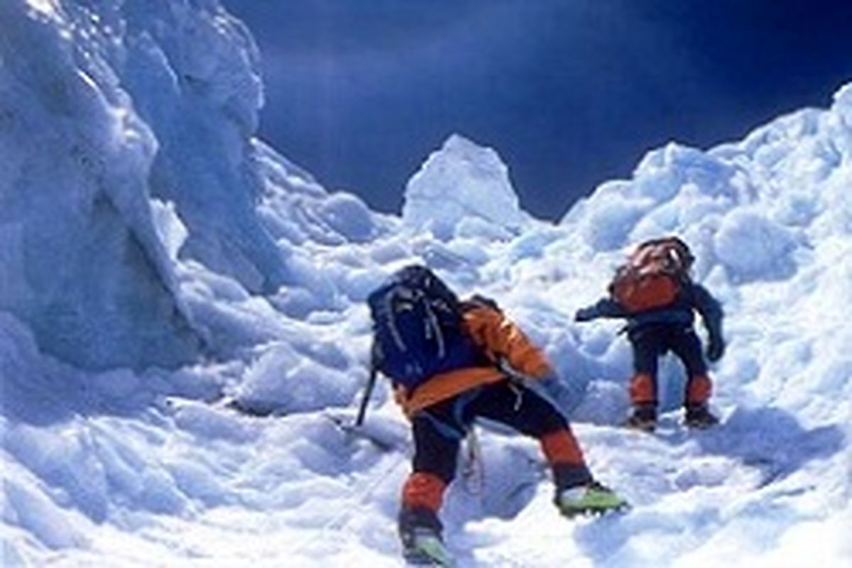 هشدار هیات کوهنوردان همدانی به کوهنوردان برای صعودهای  زمستانی