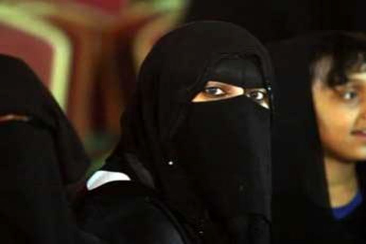 یک زن سعودی به شورای شهر راه یافت
