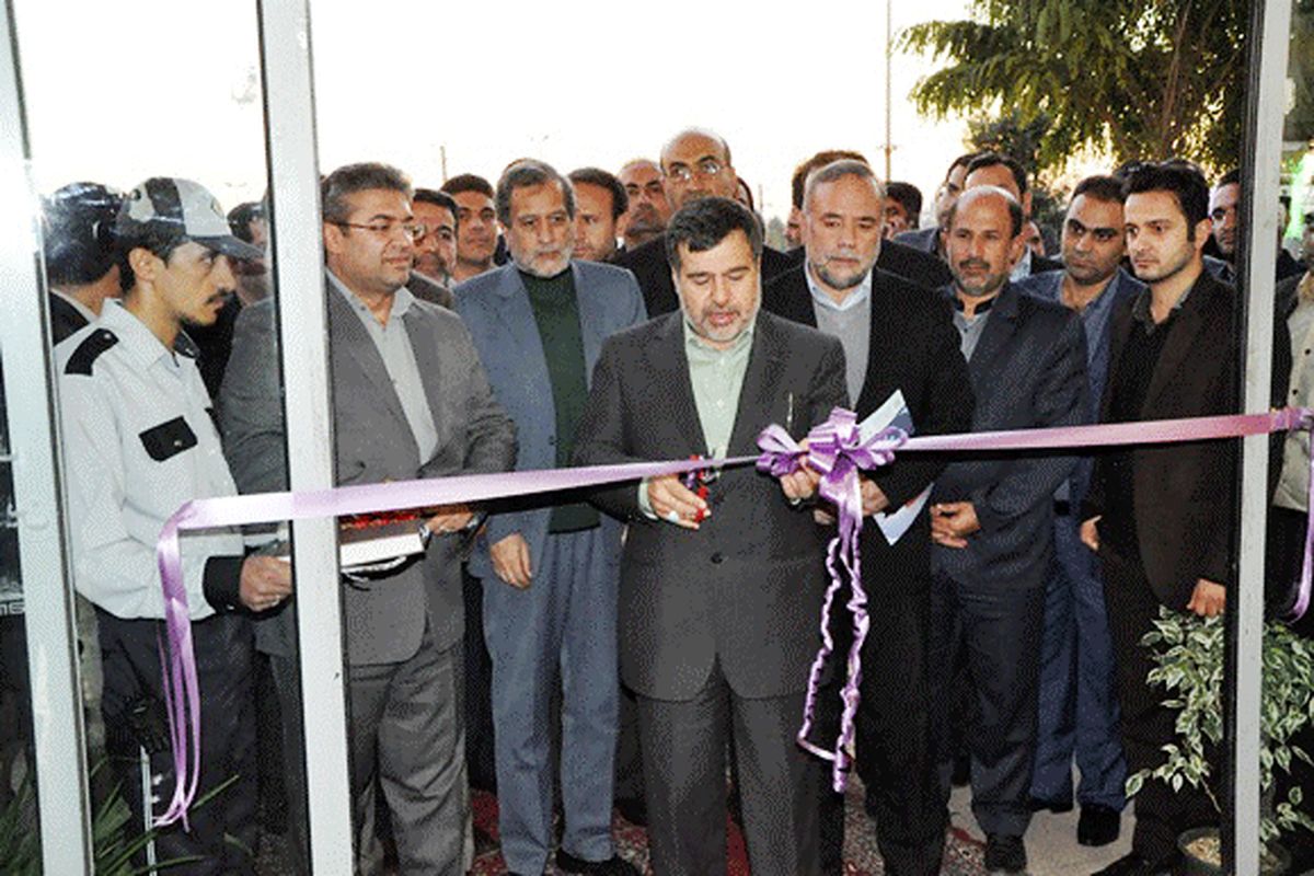 چهارمین نمایشگاه تخصصی برق، الکترونیک و مخابرات در قزوین افتتاح شد