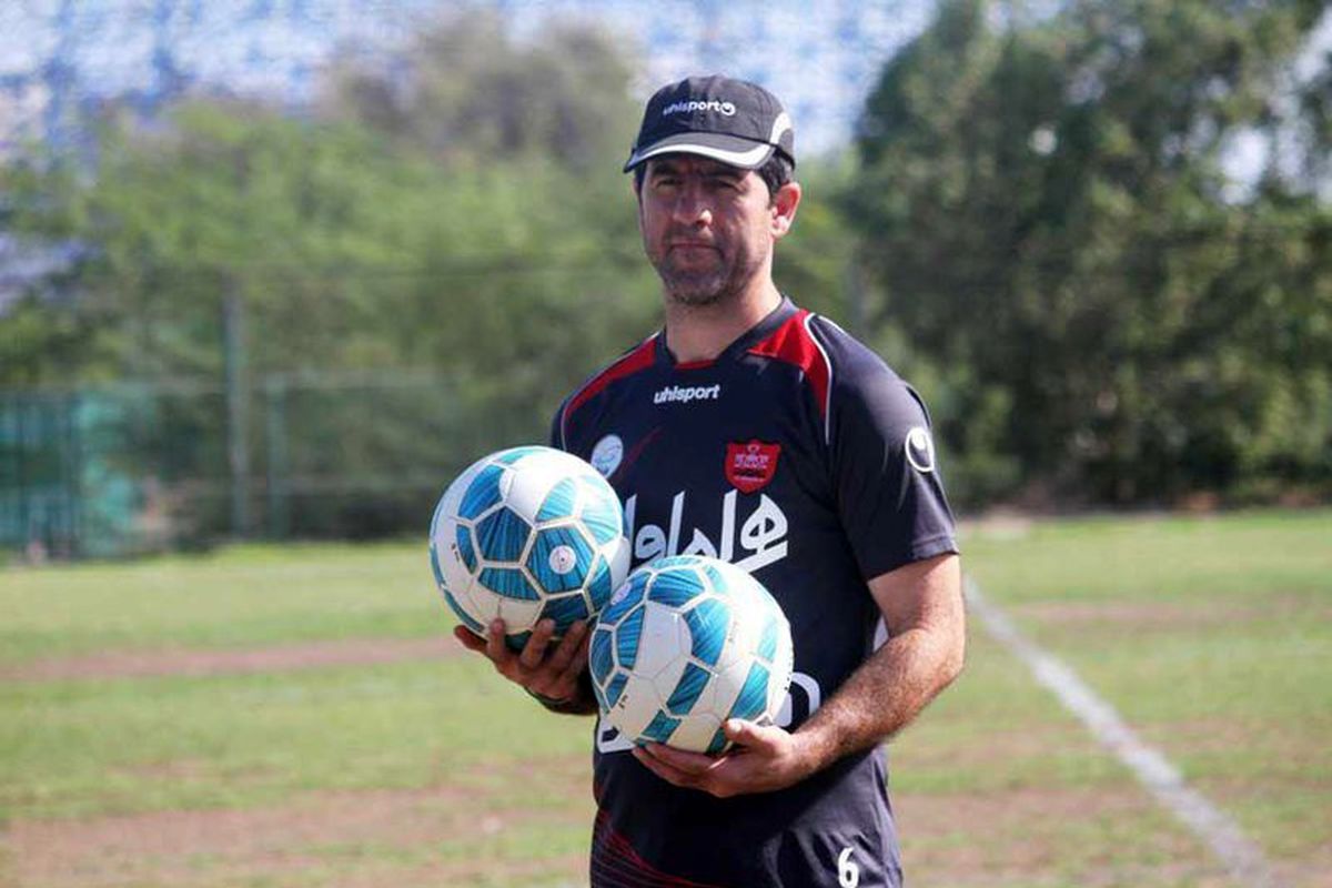 واکنش کریم باقری به شایعه استعفا از پرسپولیس