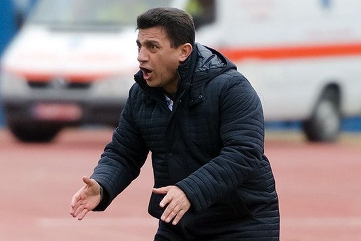 قلعه نویی در نشست خبری حاضر نشد