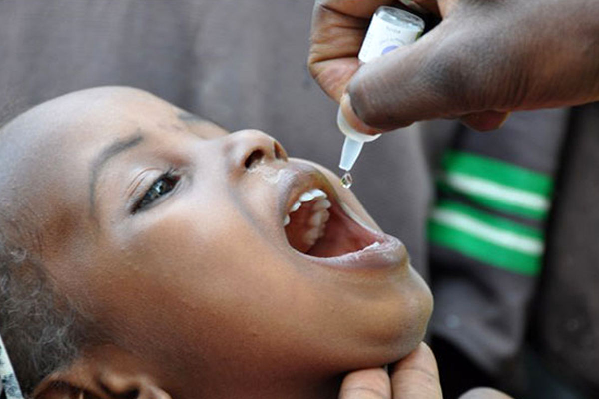 آغاز اجرای طرح واکسیناسیون تکمیلی فلج اطفال ویژه کودکان غیرایرانی در قم