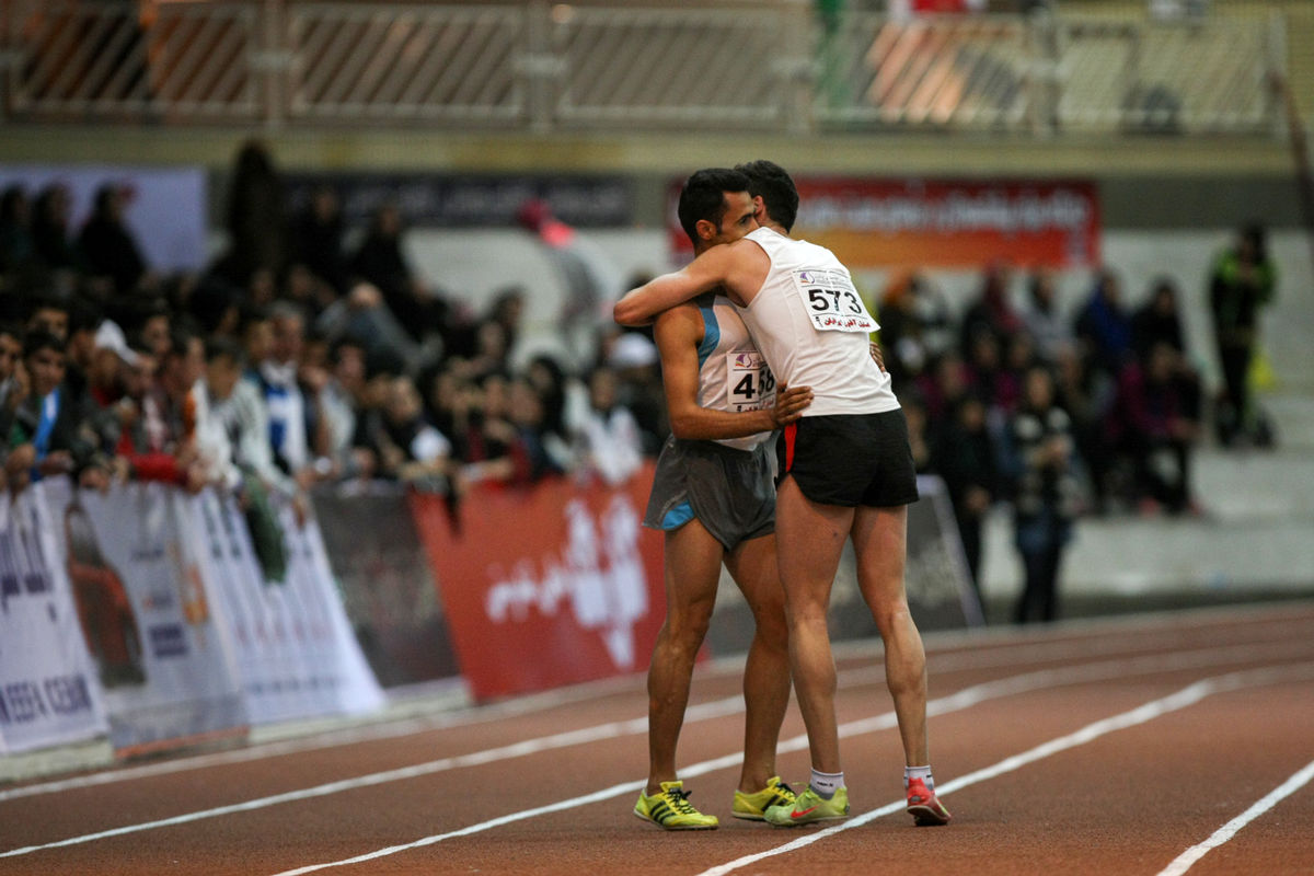 قهرمانی ۱۰۰ متر استان توسط دانش آموز درگزی