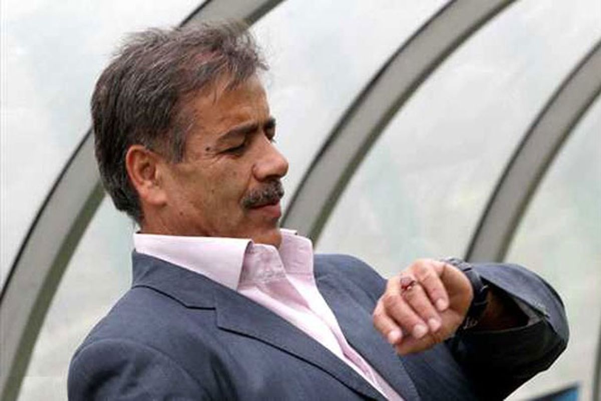 ابراهیم‌زاده: اوج گیری ذوب‌آهن به خاطر رفتن گل‌محمدی نیست