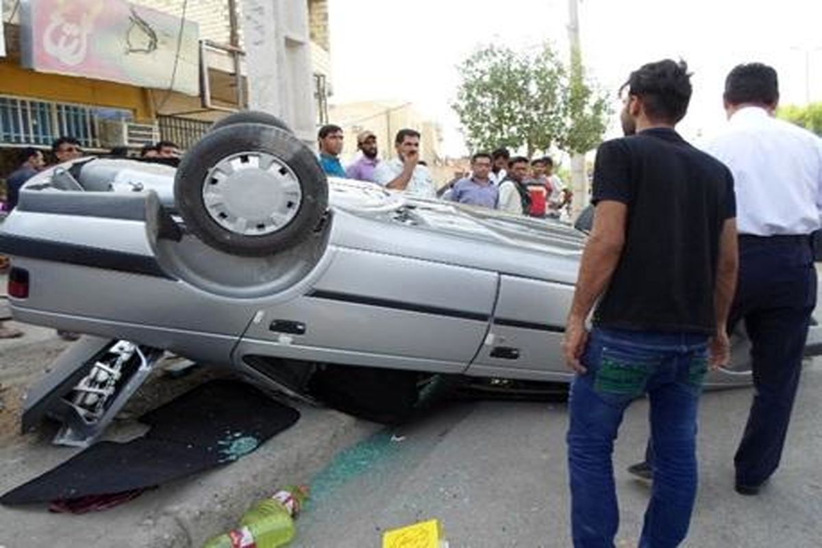 واژگونی پژو پارس با یک کشته و ۳ مجروح در بندرعباس