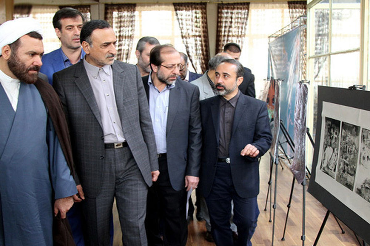 بازدید وزیر آموزش و پرورش از نمایشگاه آثار پرسش مهر ۱۷