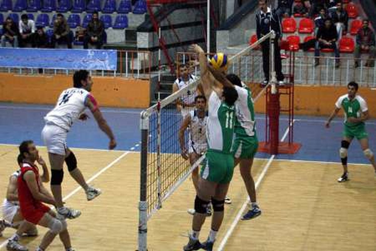 دیدار حساس اتحاد جوان همدان با کاله جوان آمل