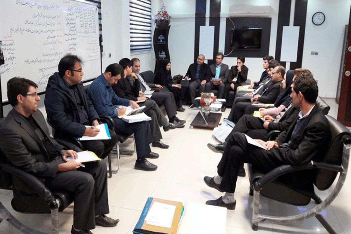 برگزاری جلسه هم اندیشی کارشناسان ستاد و رؤسای شهرستانی صندوق استان ایلام