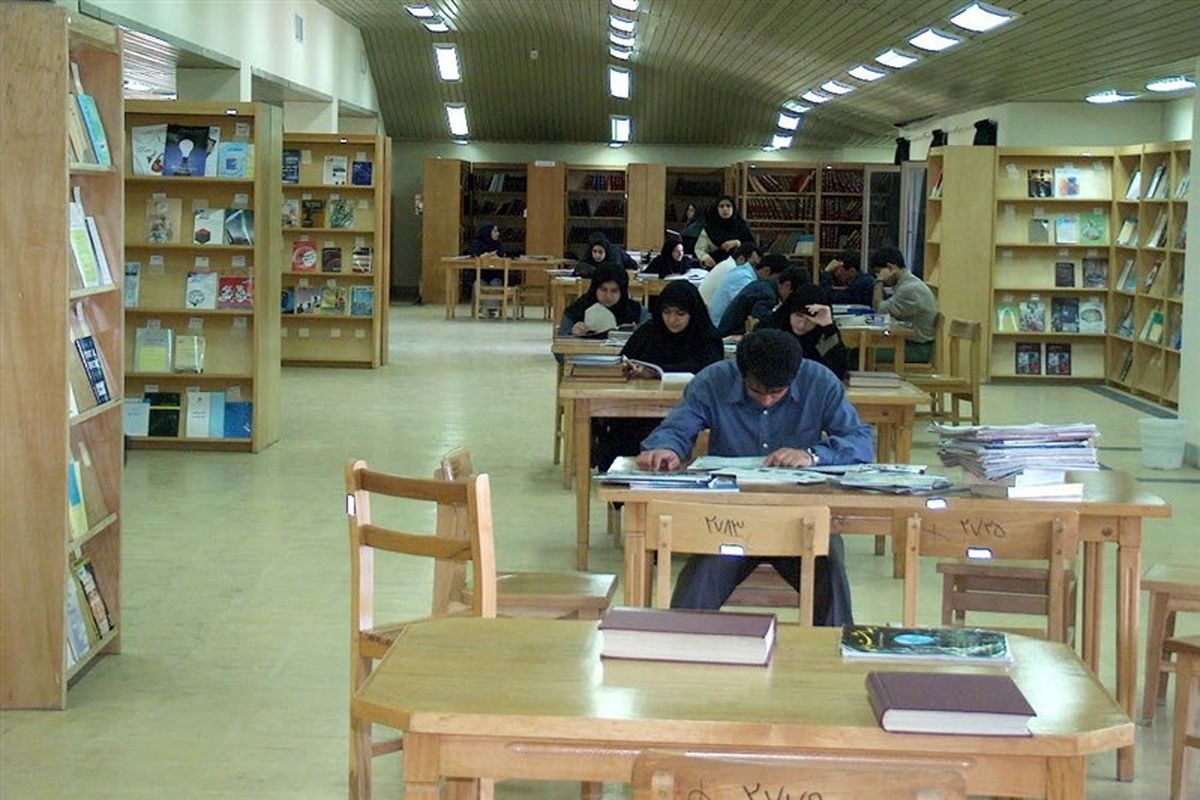 نهمین نشست کتاب خوان در کتابخانه عمومی شهید باهنر سرابله برگزار شد