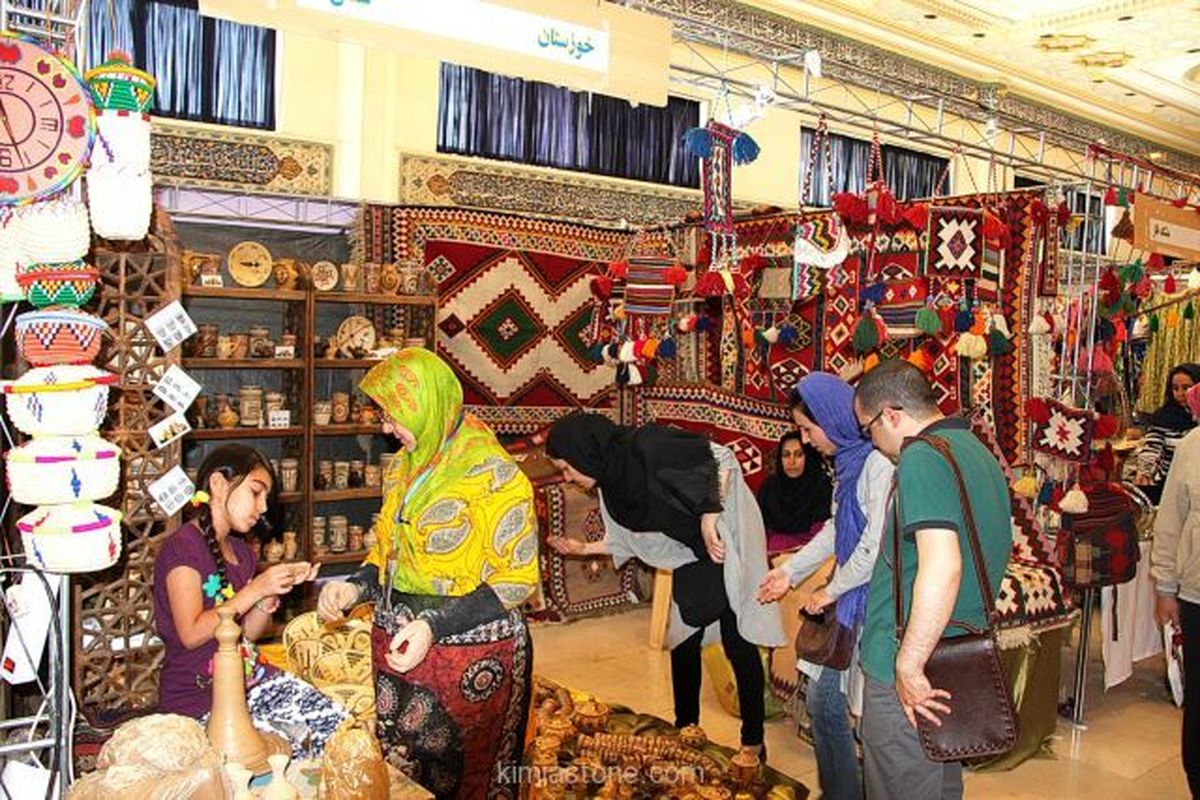 افتتاح نخستین جشنواره صنایع دستی فجر