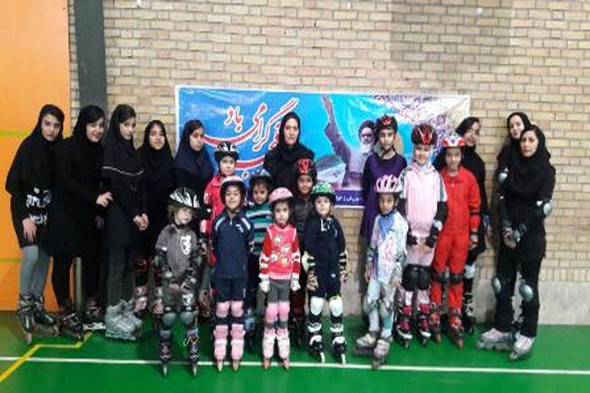 مسابقات اسکیت دهه مبارک فجر شهرستان ملارد برگزار شد