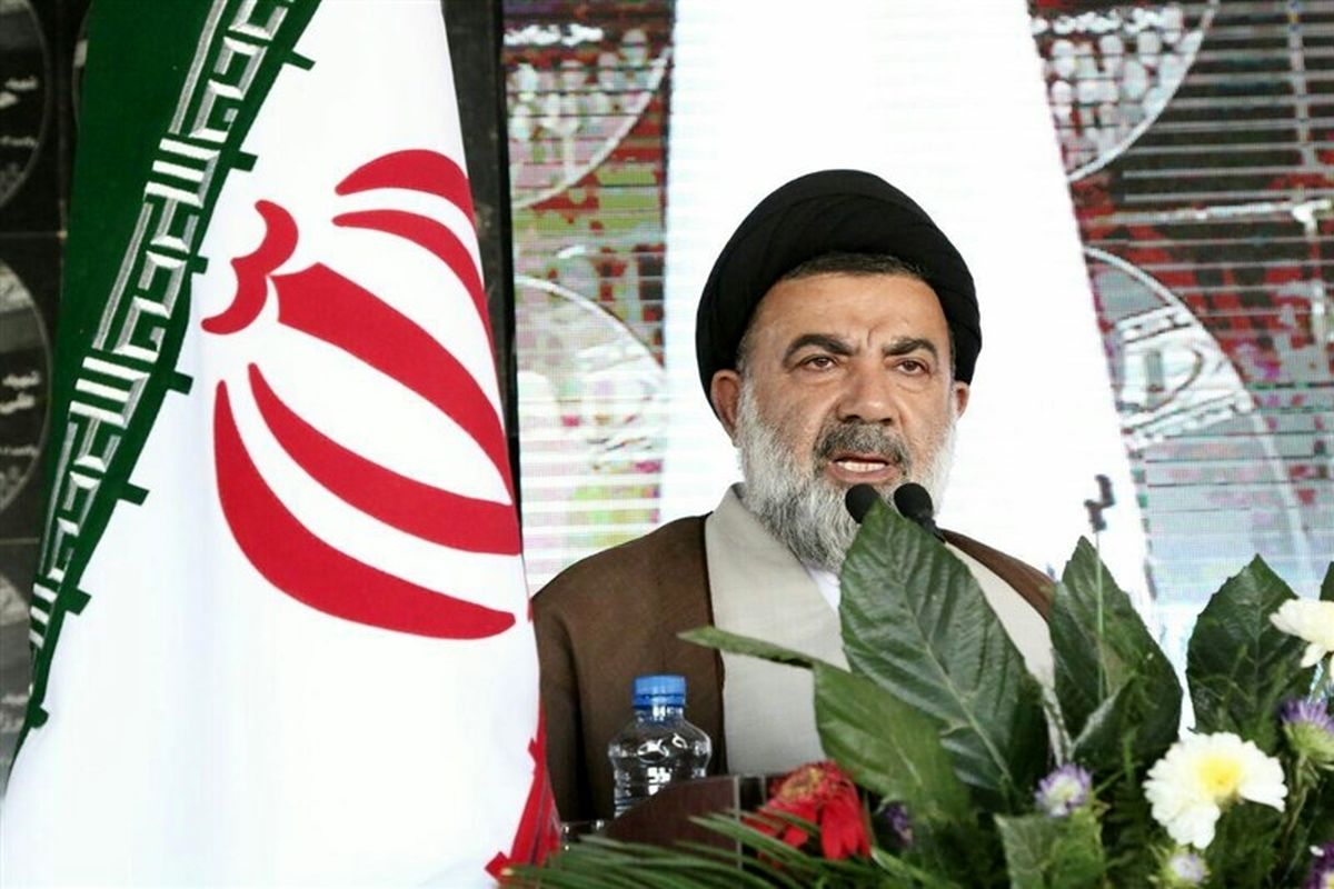 وصیت نامه امام خمینی (ره) به عنوان منشور انقلاب اسلامی در ایام دهه فجر باید مورد توجه  قرار گیرد